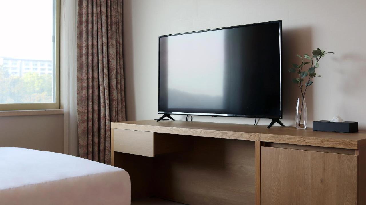 Bloom Hotel Чеджудо Экстерьер фото