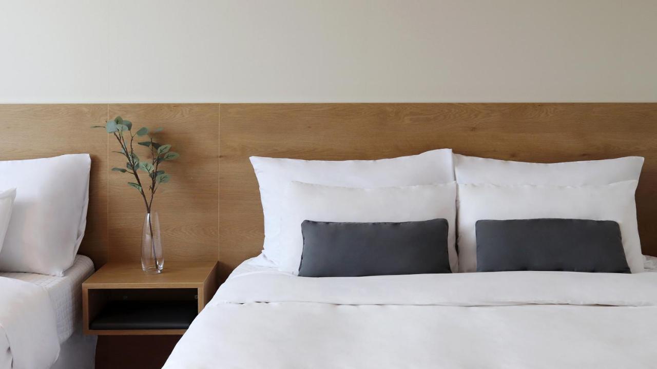 Bloom Hotel Чеджудо Экстерьер фото